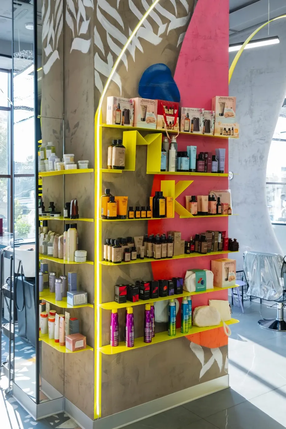 MK BEAUTY CLUB interior view 01