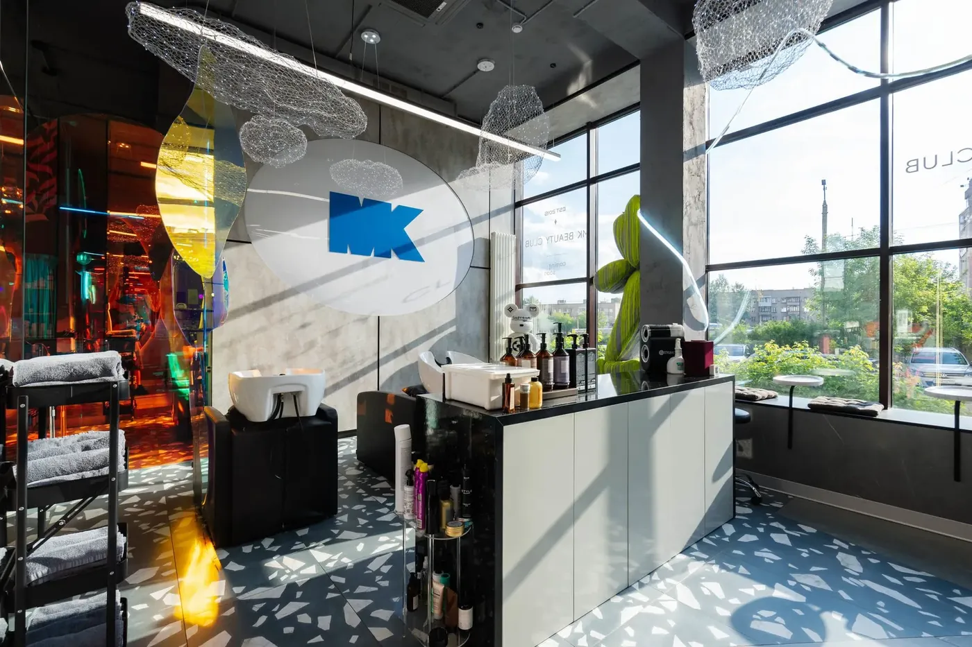 MK BEAUTY CLUB interior view 24