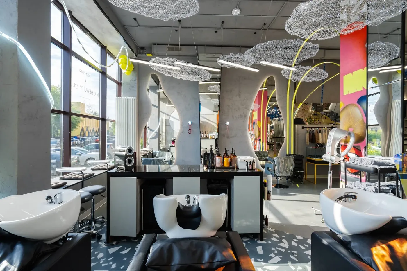 MK BEAUTY CLUB interior view 60