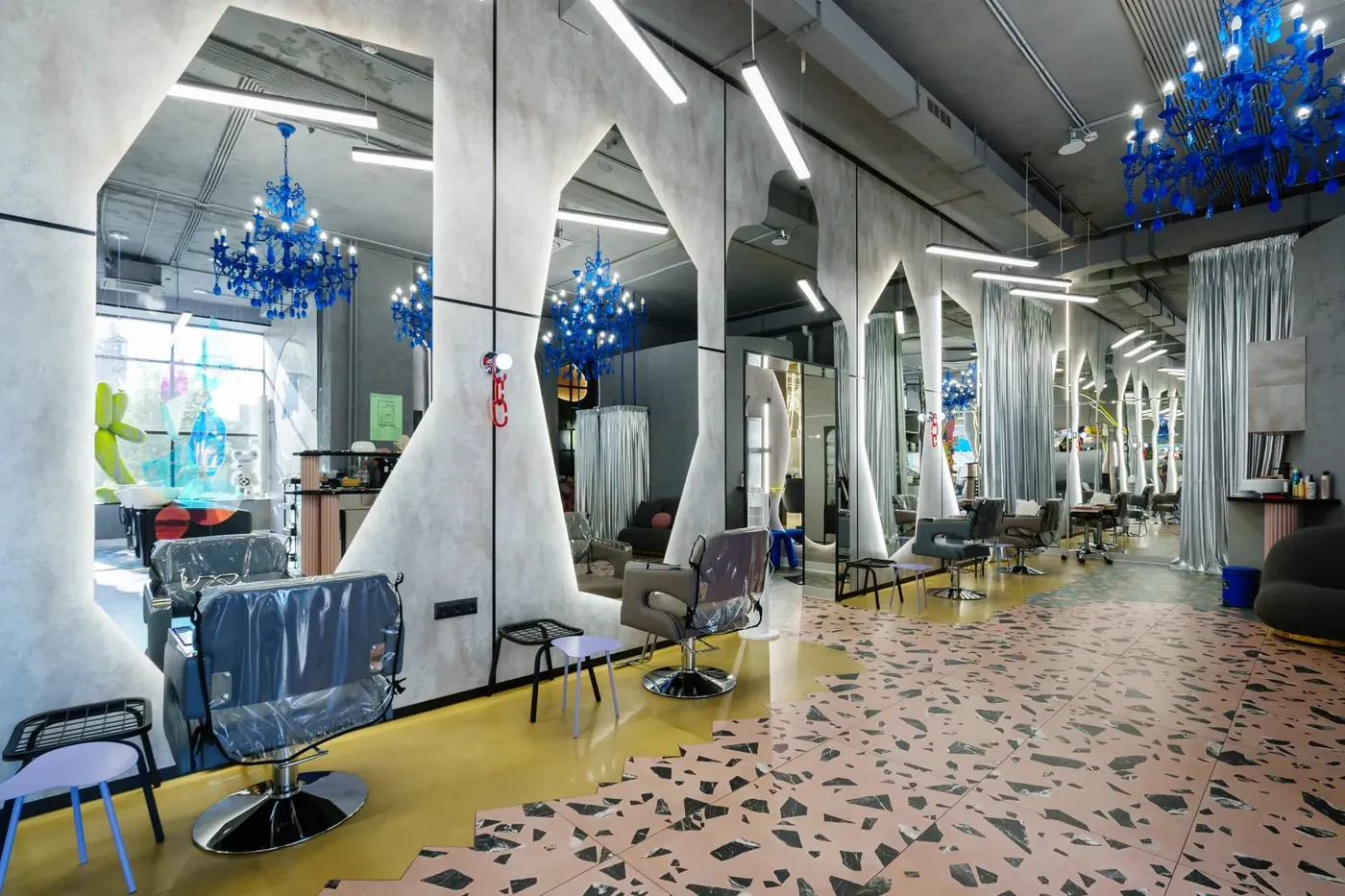 MK BEAUTY CLUB interior view 65