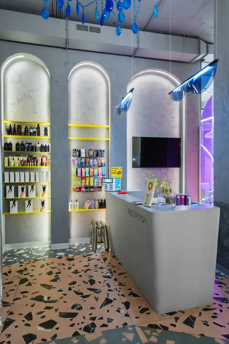 MK BEAUTY CLUB interior view 68