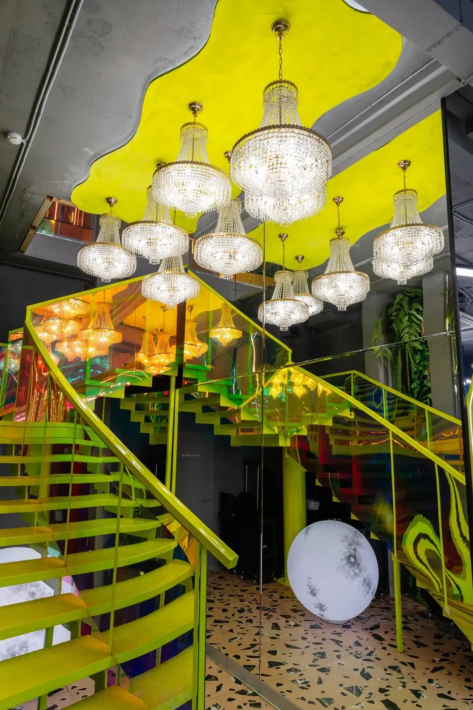 MK BEAUTY CLUB interior view 73